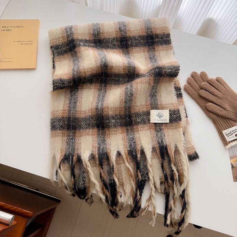 Plaid Fringed Trim Scarf product image