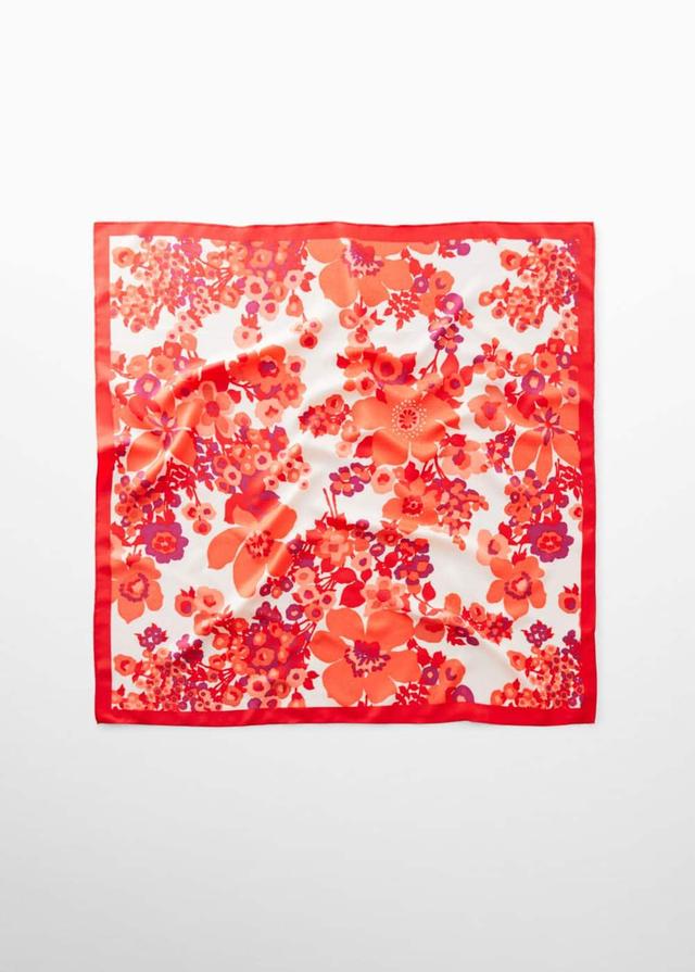 Floral printed scarf - Women | MANGO USA Product Image