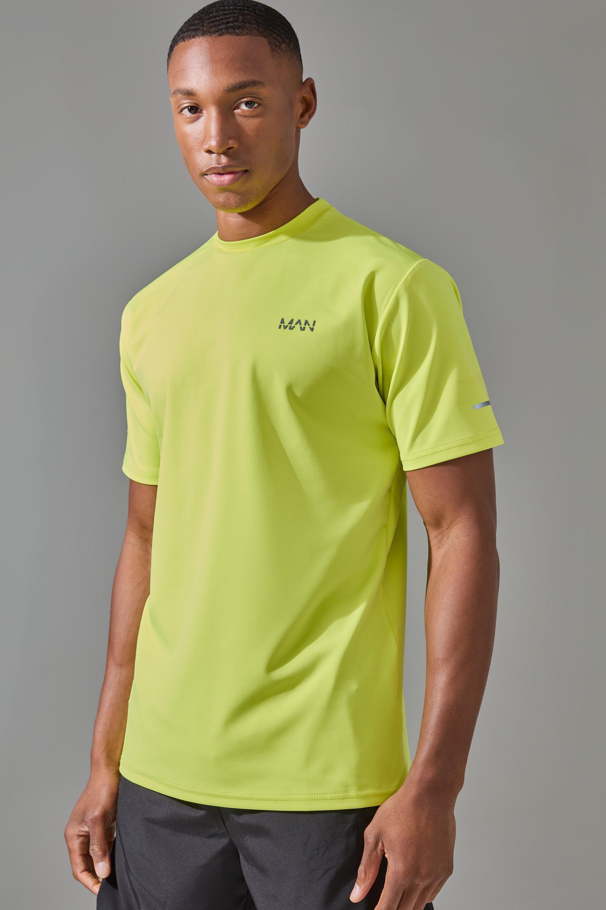 Man Active Performance Regular Fit T-shirt | boohooMAN USA Product Image