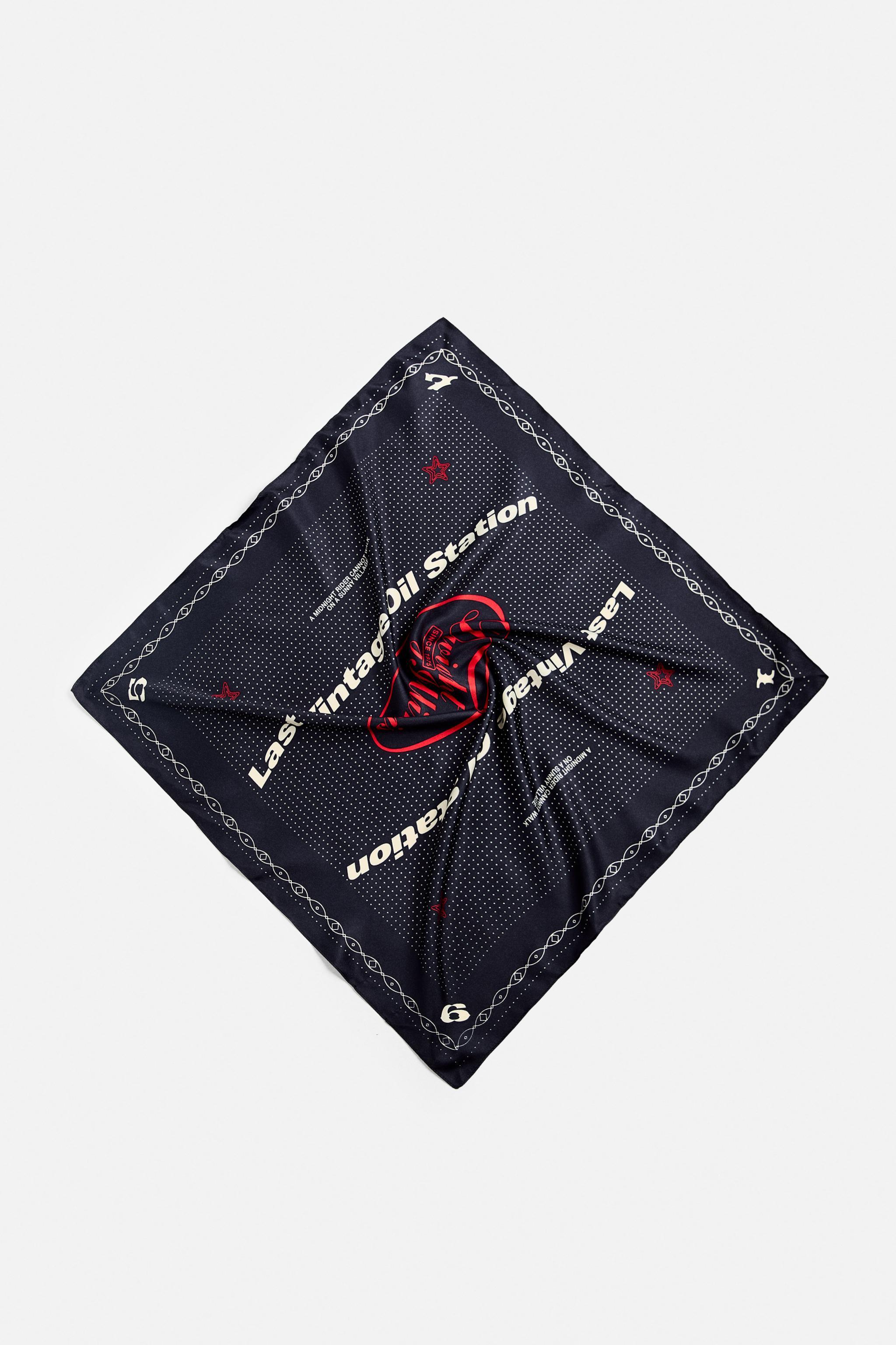 TEXT PRINT BANDANA Product Image