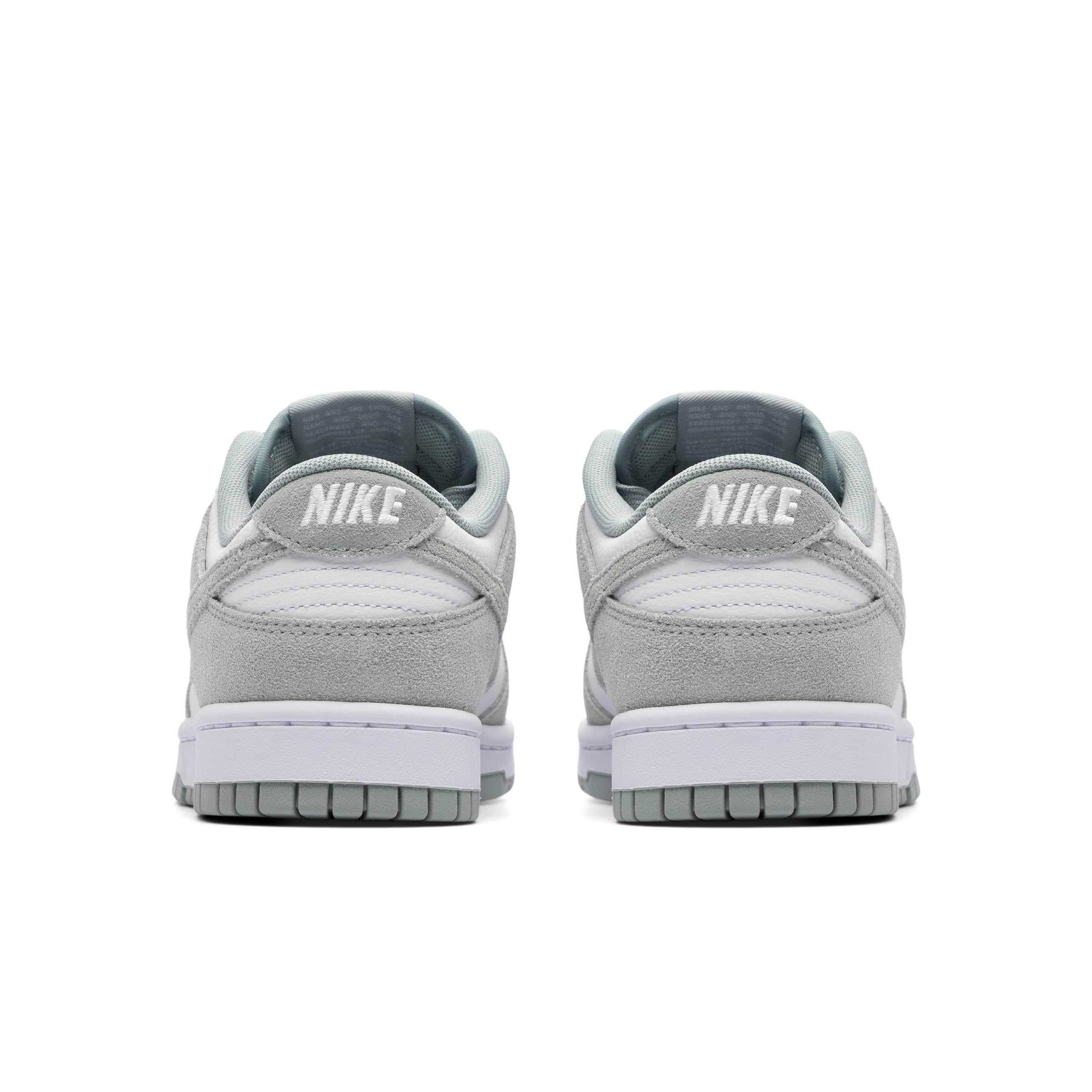 NIKE DUNK LOW RETRO SE Male Product Image