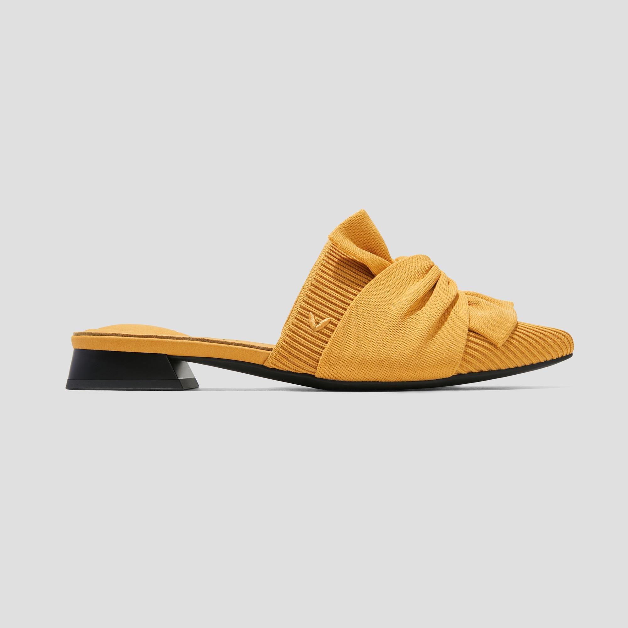 Pointed-Toe Knot Sandals (Yaffa Pro) Product Image