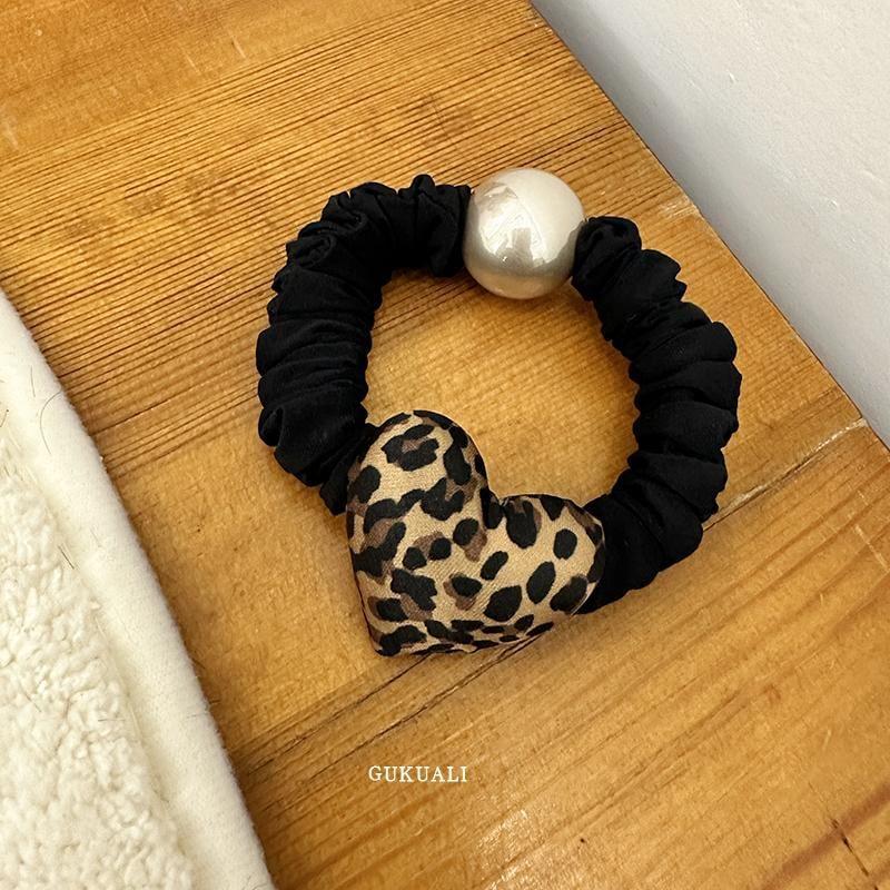 Leopard Print Heart Faux Pearl Scrunchie Product Image