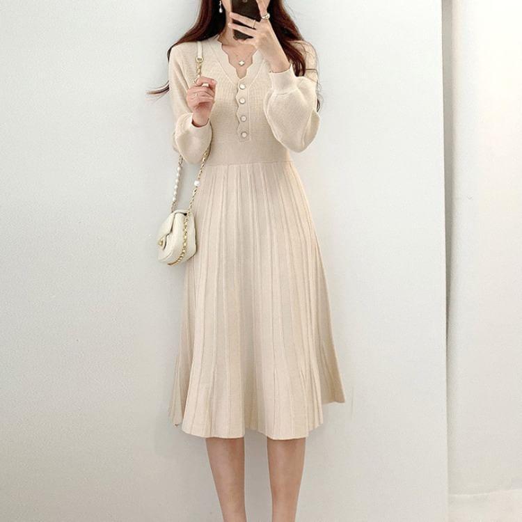 Long Sleeve V-Neck Pleated A-Line Midi Dress Product Image