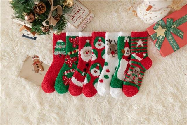 Christmas Cartoon Fleece Socks Product Image