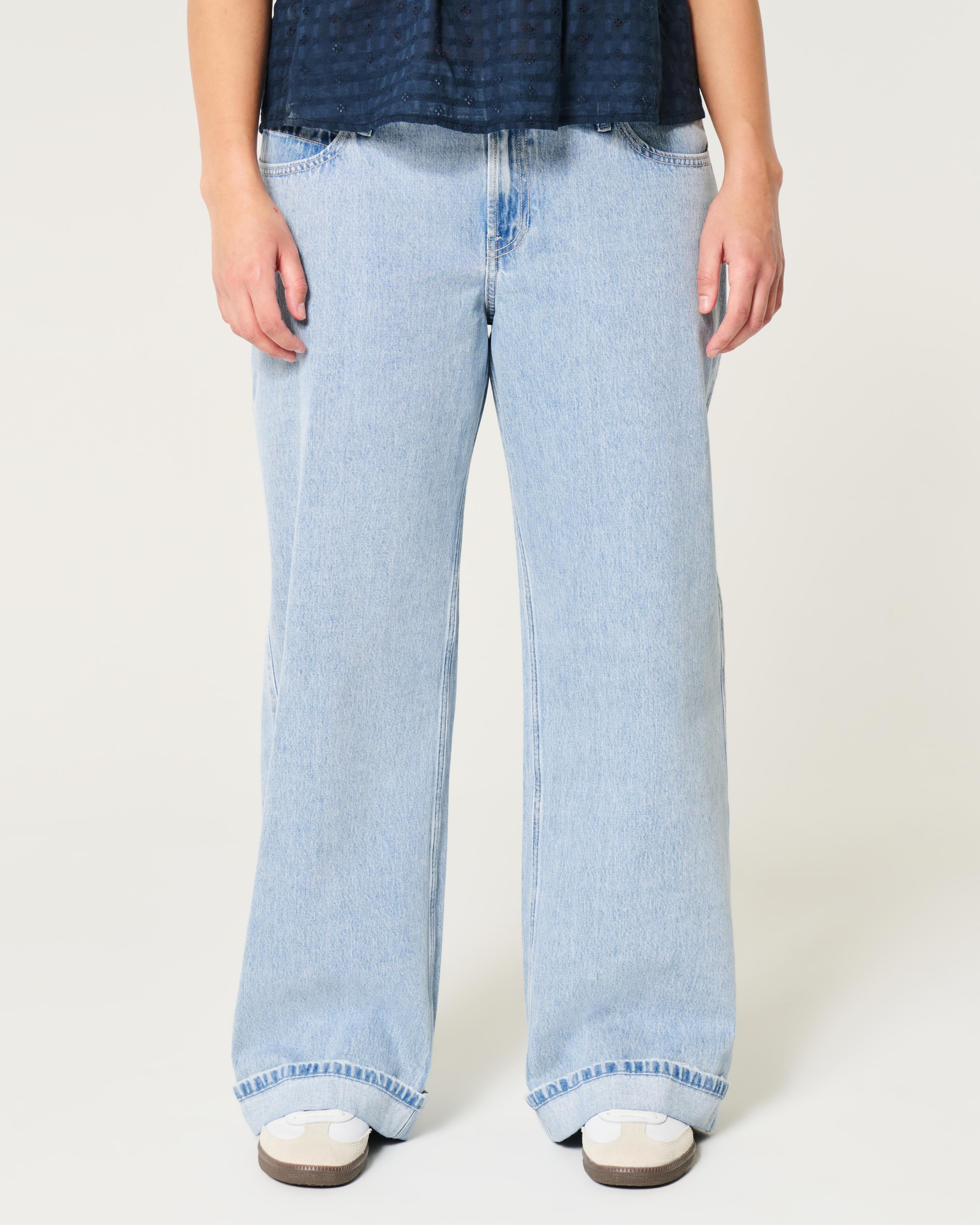 Low-Rise Light Wash Baggy Jeans Product Image