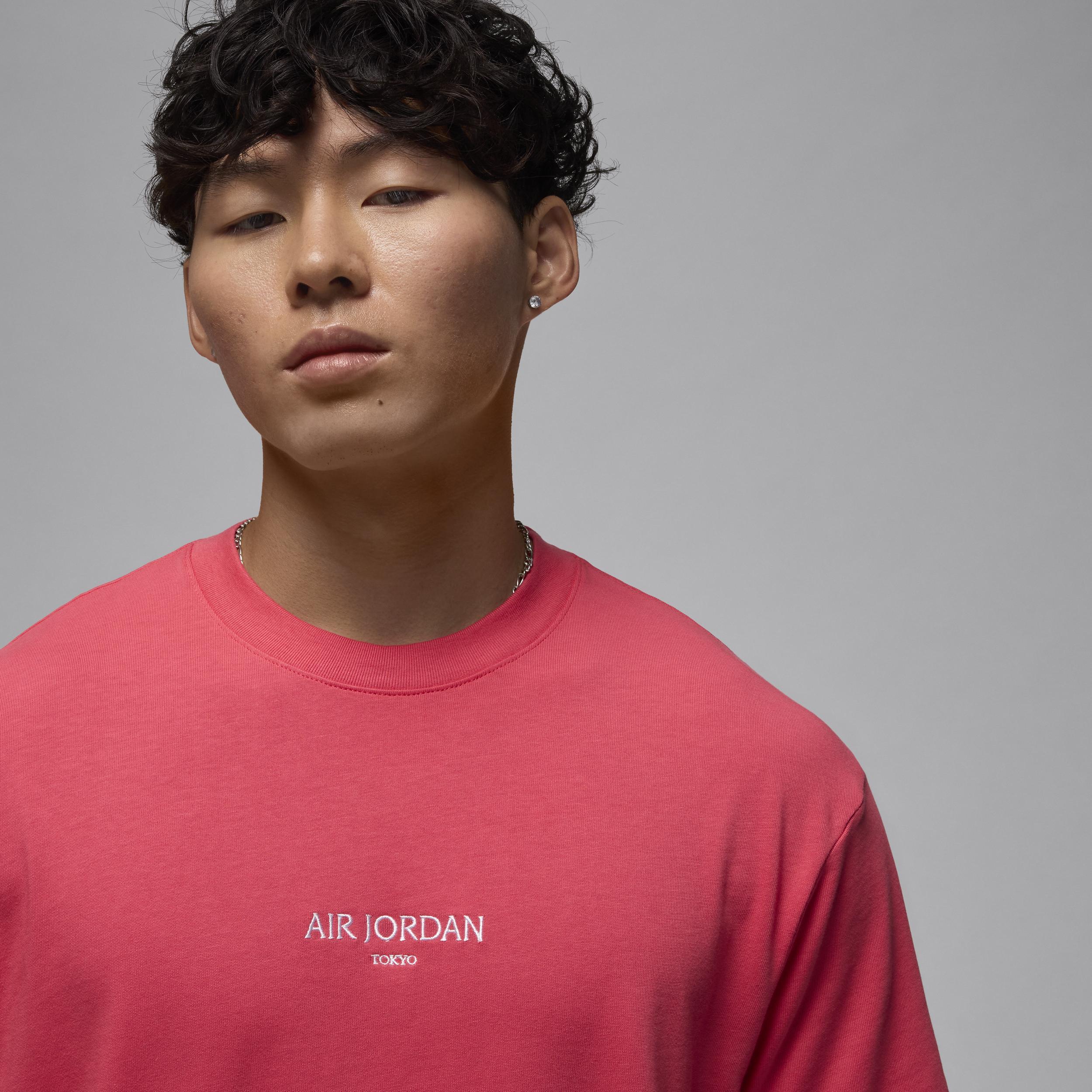 Men's Air Jordan Tokyo T-Shirt Product Image