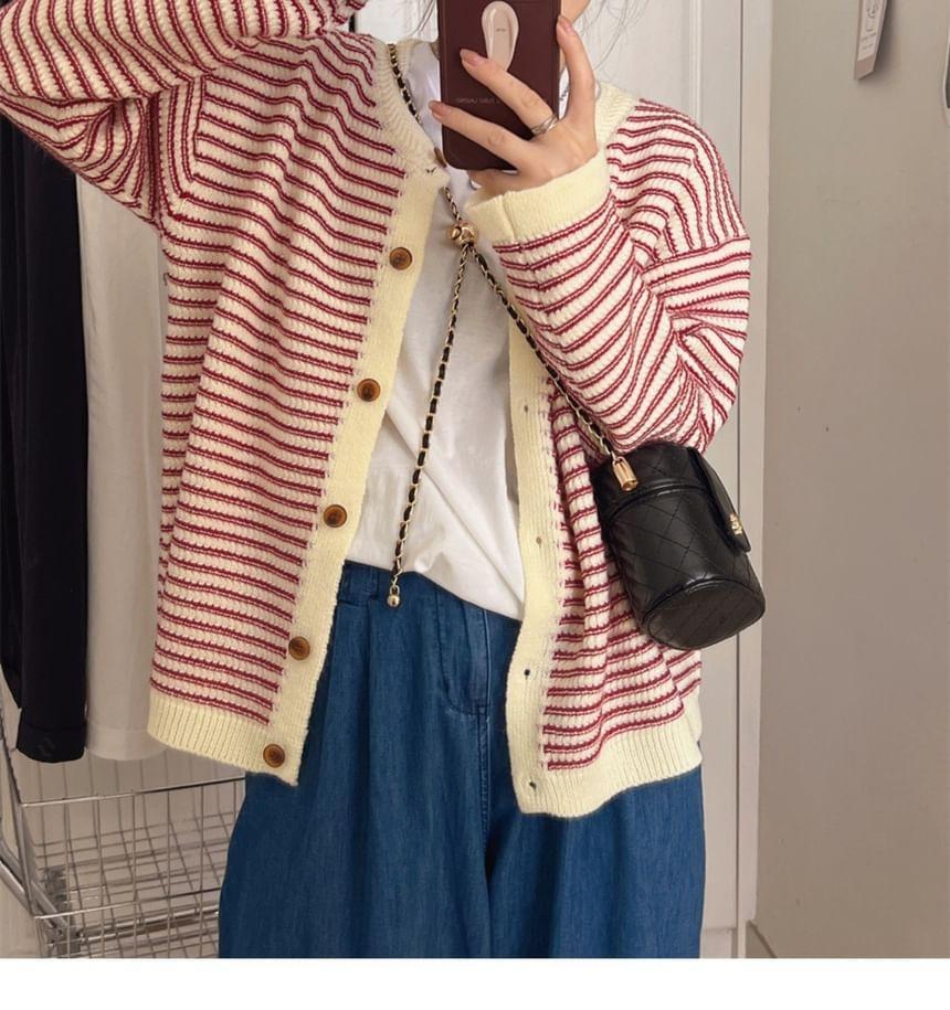 Round Neck Striped Cardigan Product Image