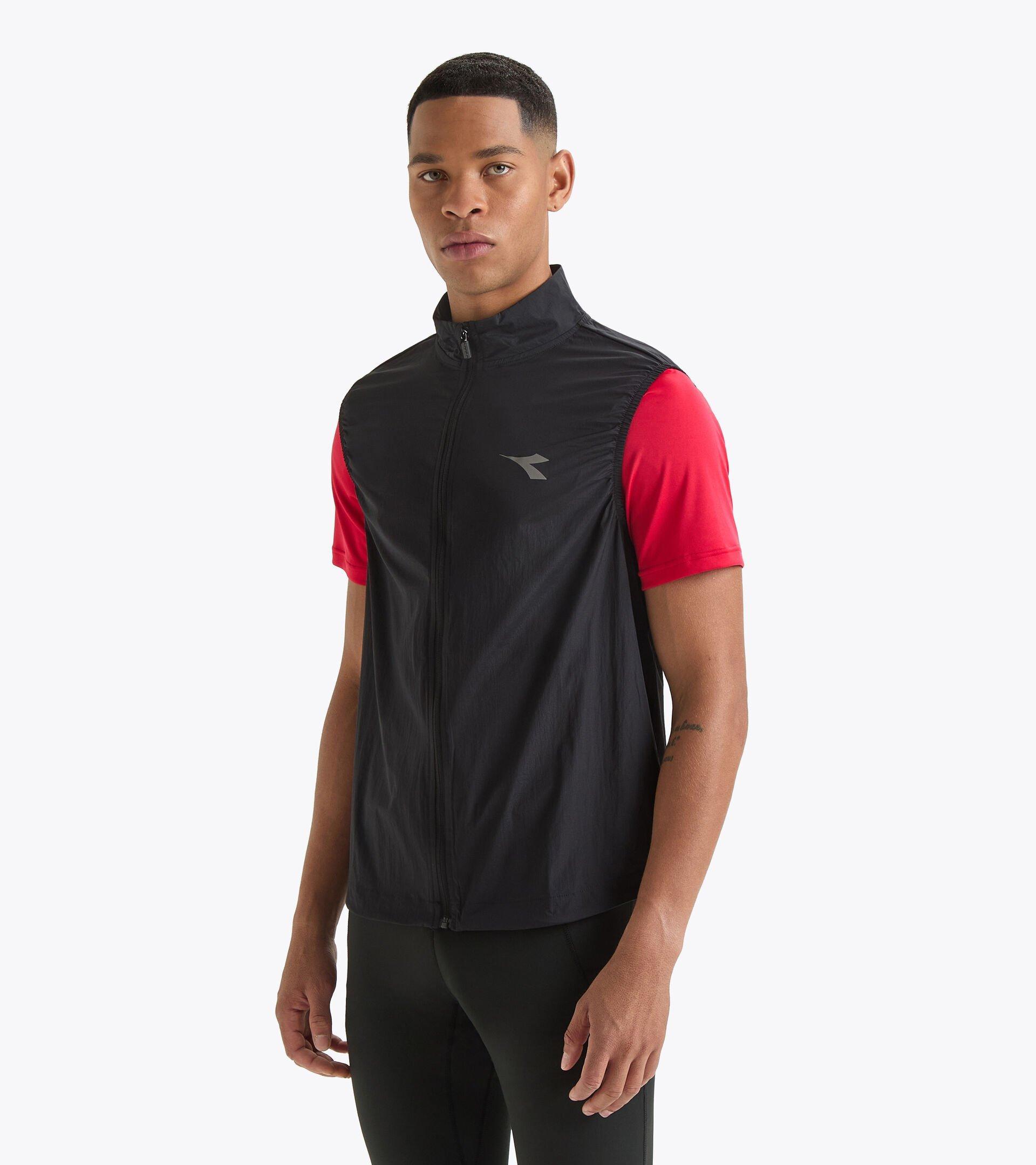 PACKABLE VEST Product Image