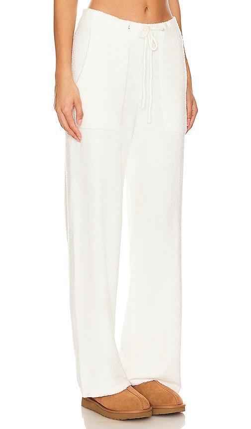 Barefoot Dreams Cozychic Lite Patch Pocket Long Pant in White. Product Image