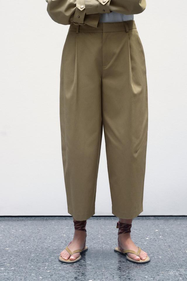 PLEATED PANTS Product Image