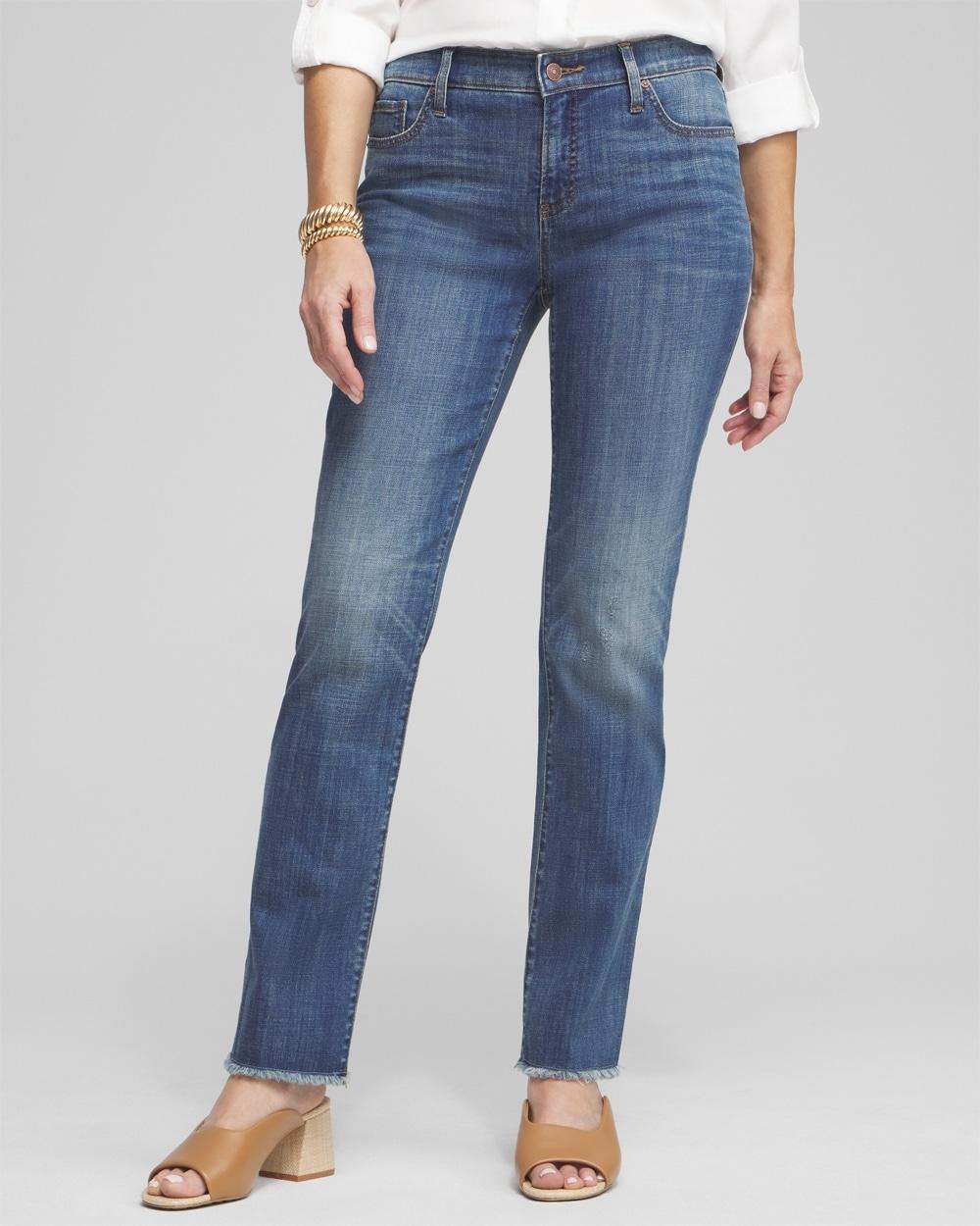 Women's Girlfriend Fray Hem Jeans Product Image