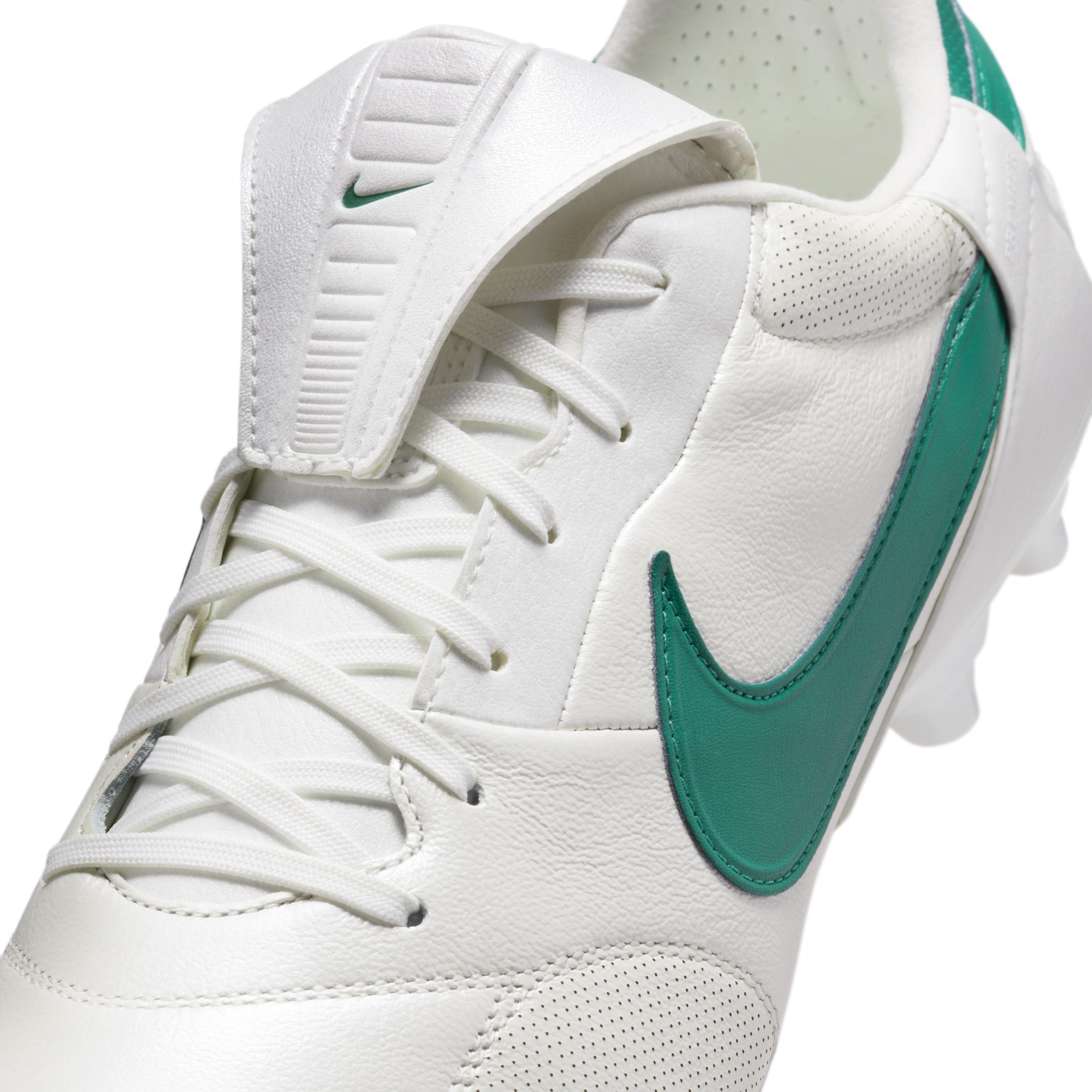 Nike Men's Premier 3 FG Low-Top Soccer Cleats Product Image