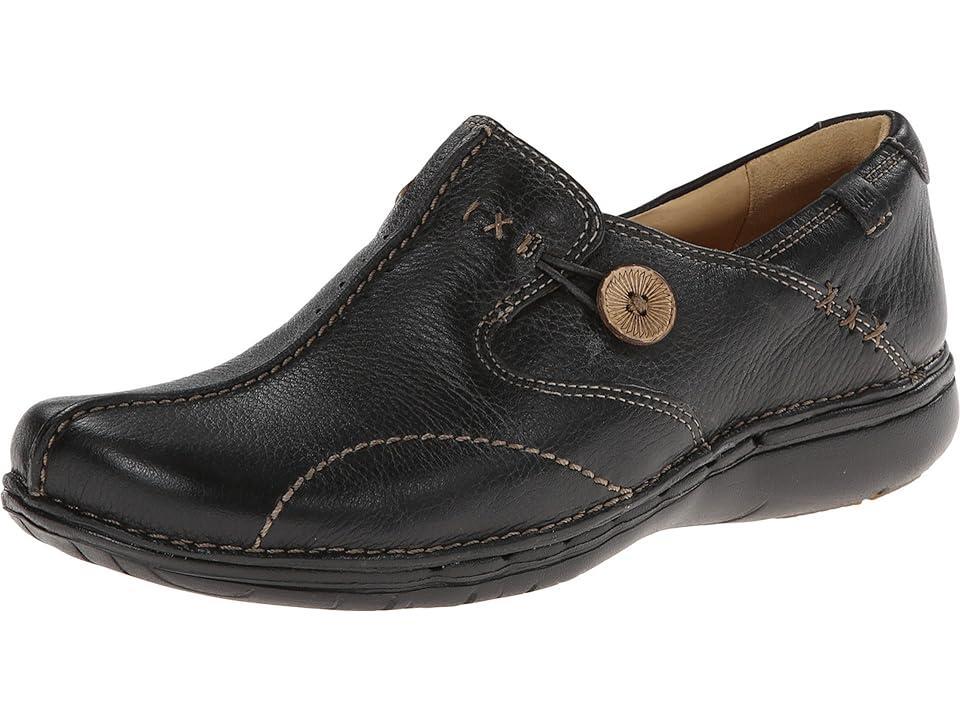 Clarks Un.loop Leather) Women's Slip on Shoes Product Image