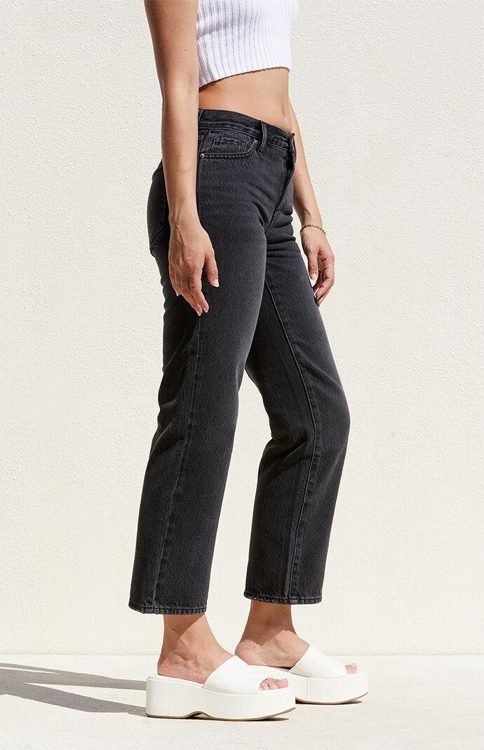 Women's '90s Straight Leg Jeans - Product Image