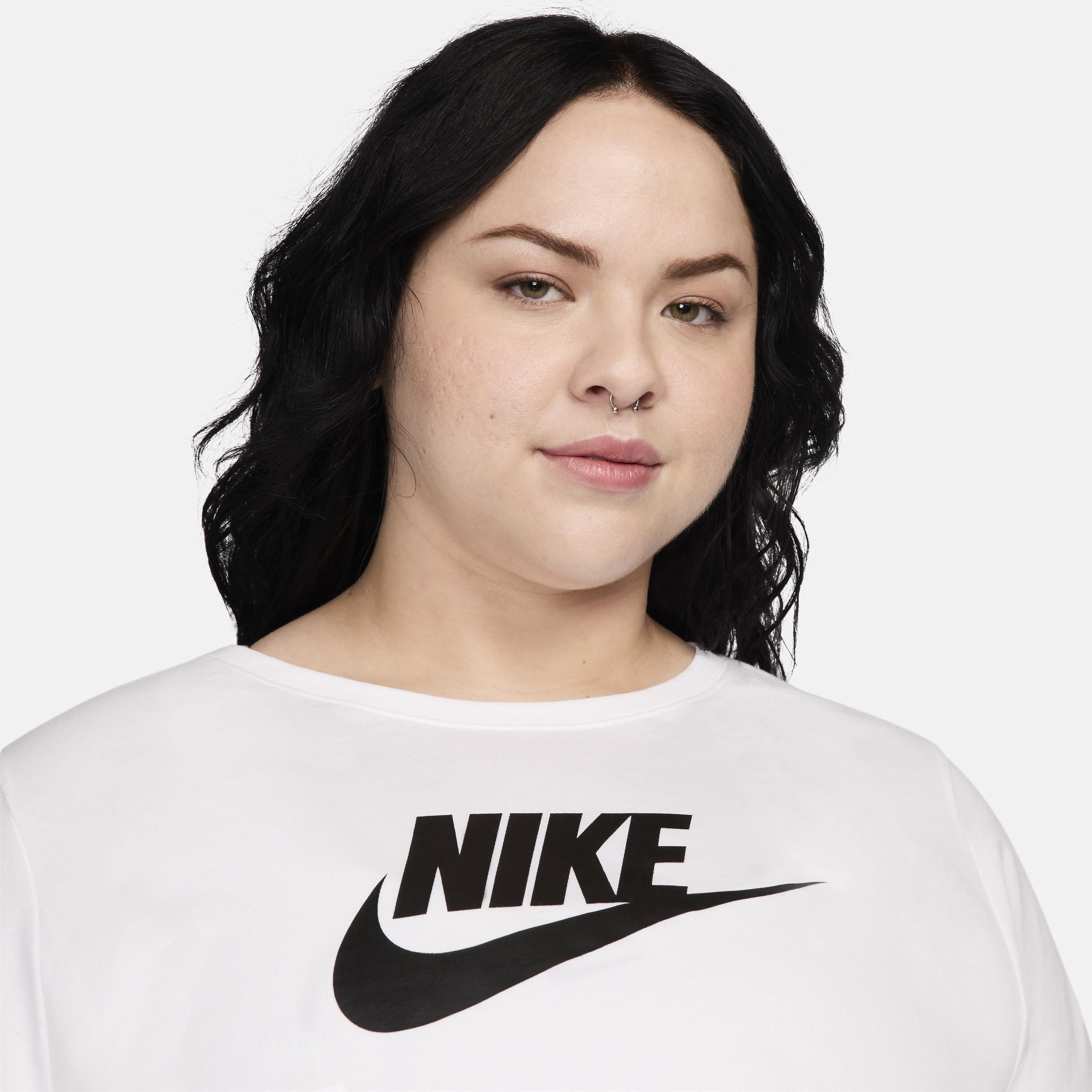 Women's Nike Sportswear Essential Cropped Logo T-Shirt (Plus Size) Product Image