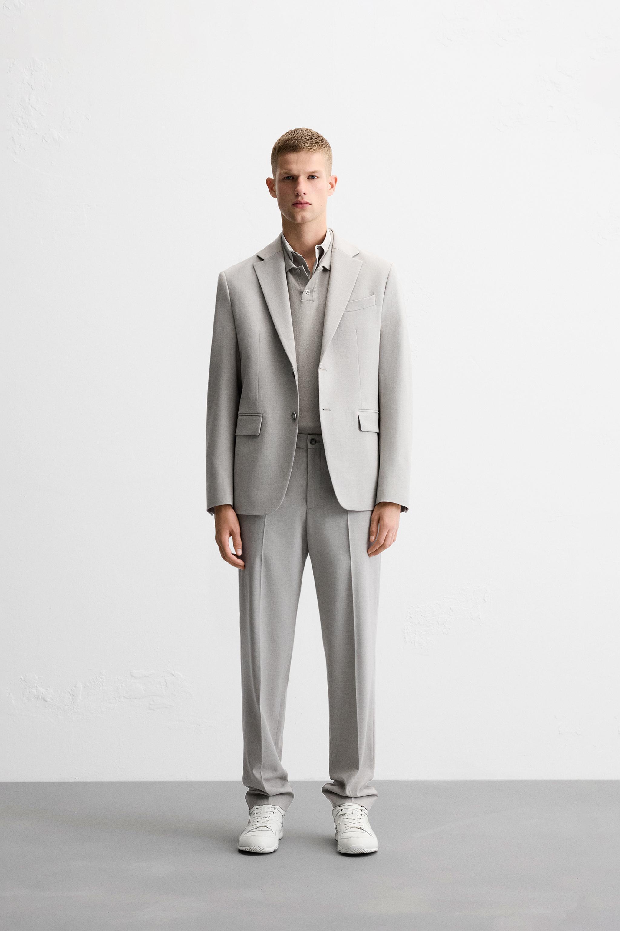 STRUCTURED WOOL BLEND SUIT Product Image