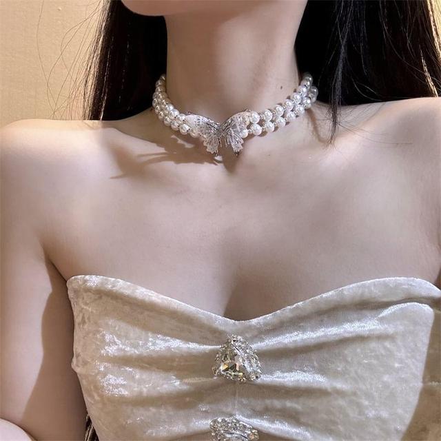 Butterfly Faux Pearl Double Row Choker Product Image