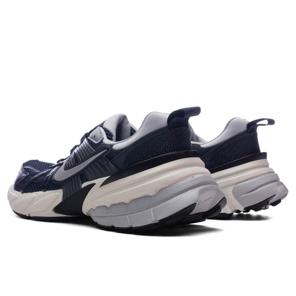 V2K Run - Obsidian/Obsidian/Thunder Blue/Wolf Grey Male Product Image