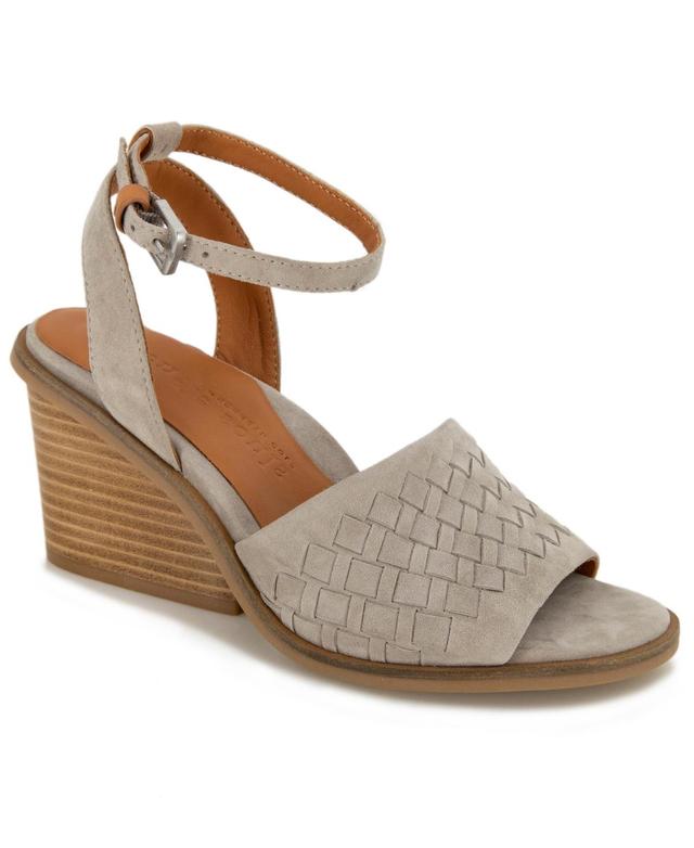 Gentle Souls by Kenneth Cole Womens Nadia Ankle Strap Wedge Sandals Product Image