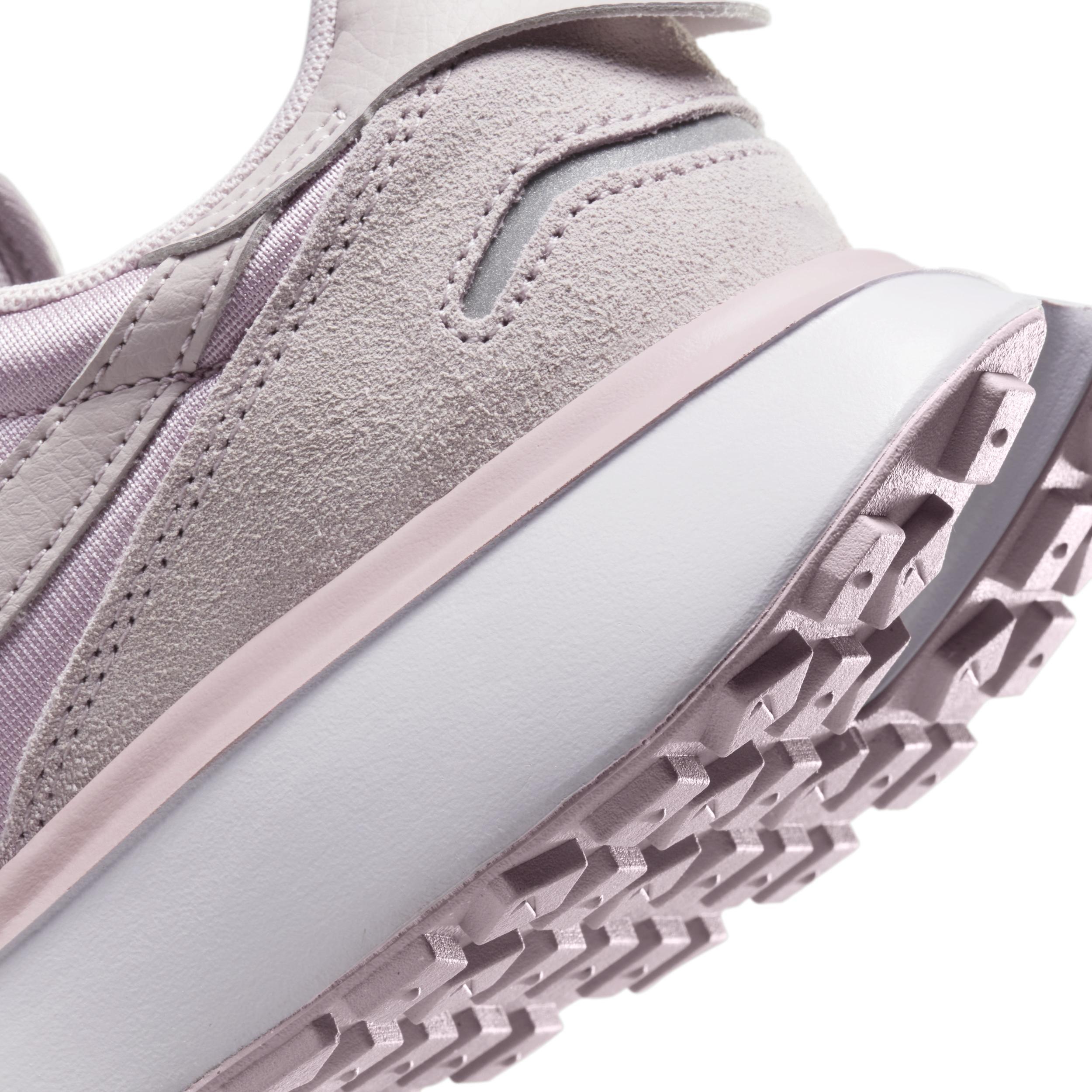 Nike Women's Phoenix Waffle Shoes Product Image