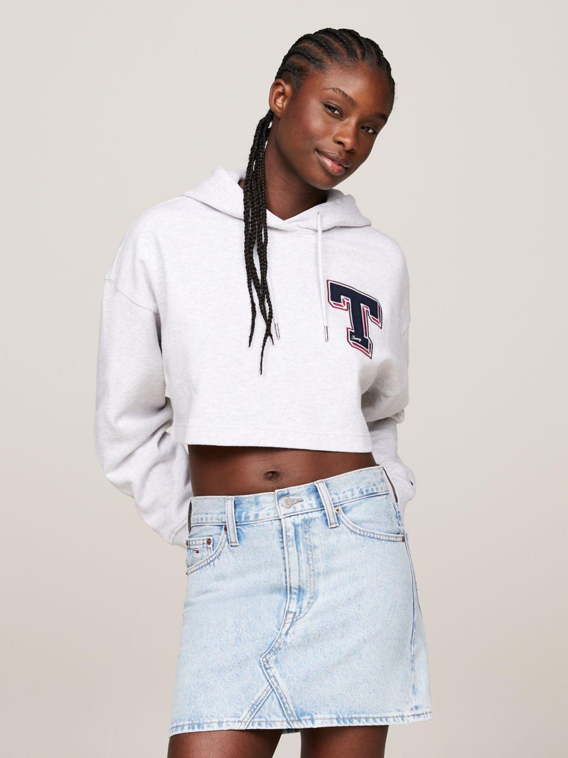 Tommy Hilfiger Women's Cropped Fit Tommy Pullover Hoodie Product Image