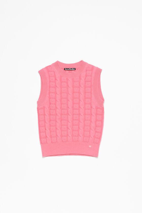 Cable wool sleeveless jumper Product Image