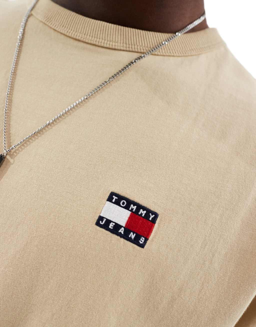 Tommy Jeans badge logo t-shirt in beige Product Image