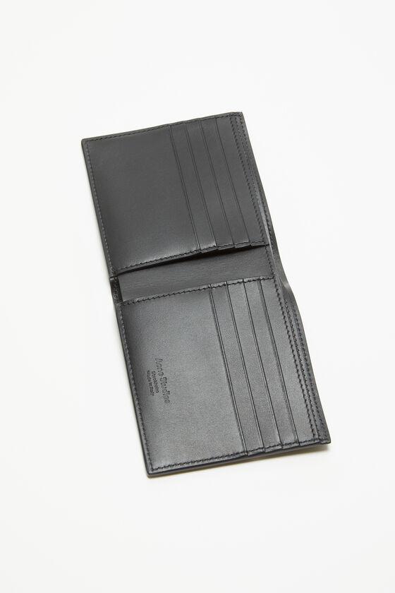 Folded leather wallet Product Image