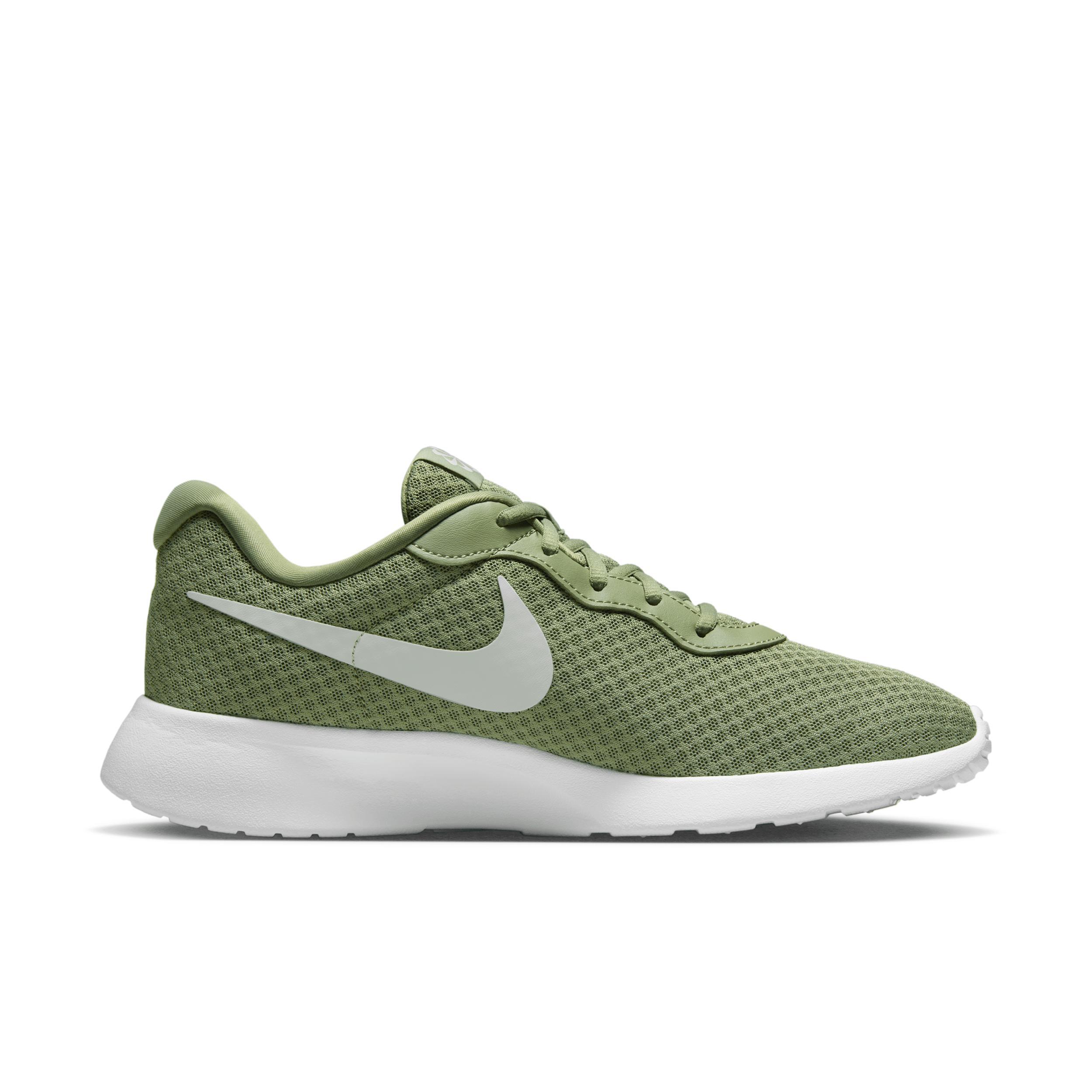 Nike Men's Tanjun EasyOn Shoes Product Image