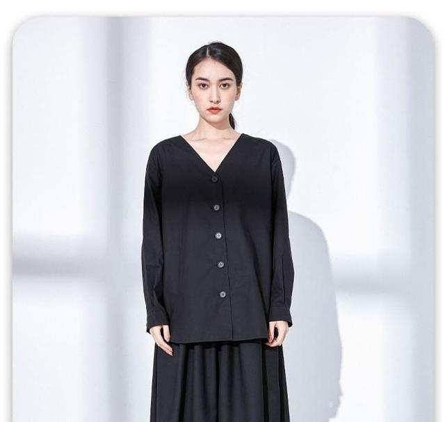 Long-Sleeve V-Neck Plain Button-Up Blouse Product Image