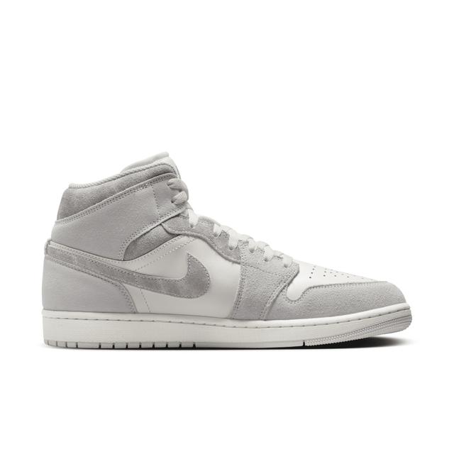 Men's Air Jordan 1 Mid SE Shoes Product Image