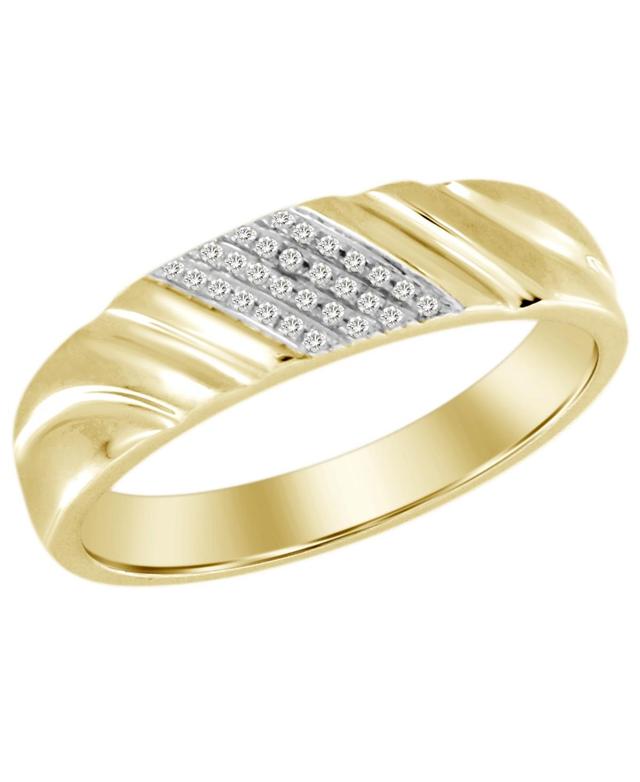 Mens Diamond Accent Band in 10K Yellow Gold Product Image