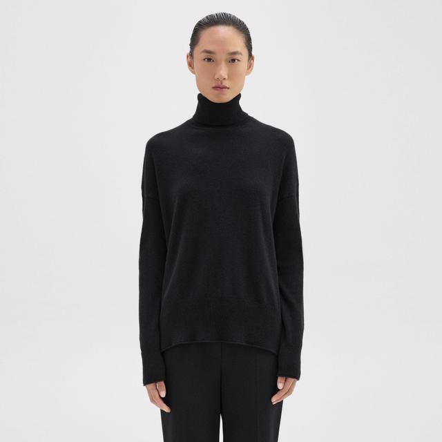 Theory Karenia Turtleneck Sweater in Cashmere  female Product Image