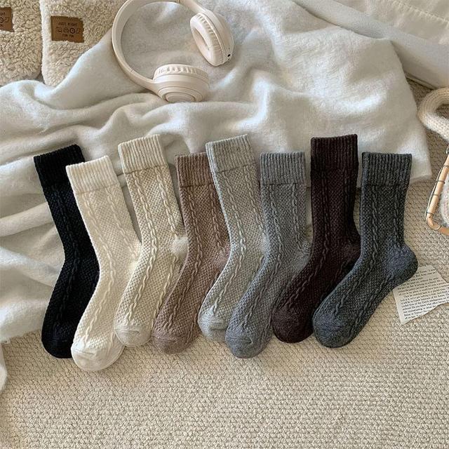 Plain Cable-Knit Socks Product Image