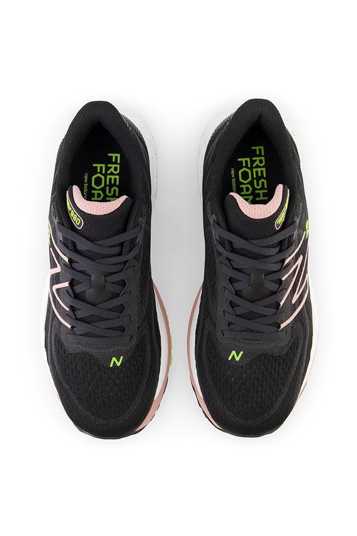 New Balance Women's Fresh Foam X 880v13 in Black Product Image