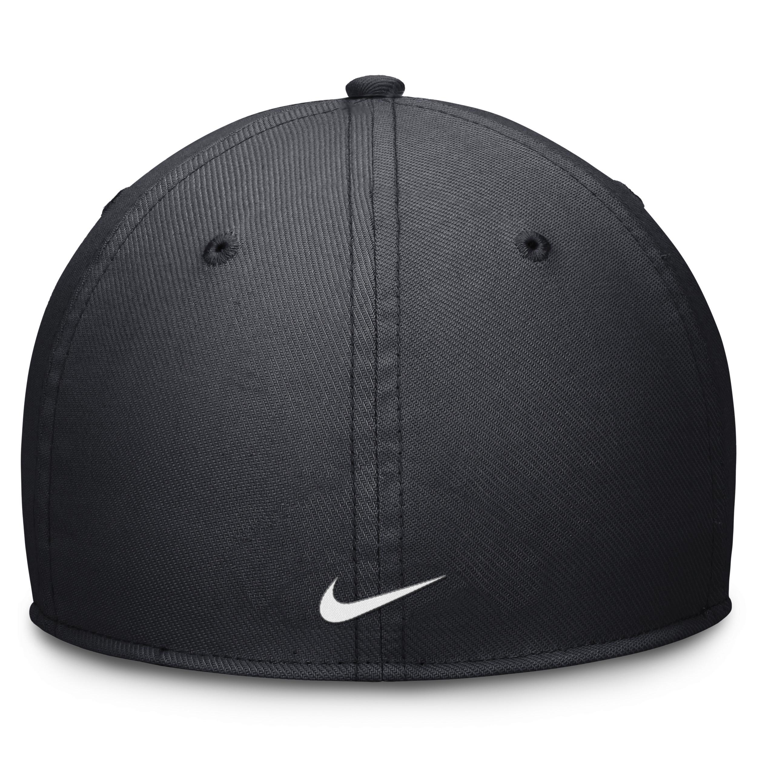 Atlanta Braves Evergreen Swoosh Nike Men's Dri-FIT MLB Hat Product Image