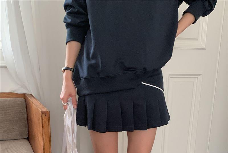 Set: Crewneck Lettering Sweatshirt + Mini Pleated Skirt Product Image