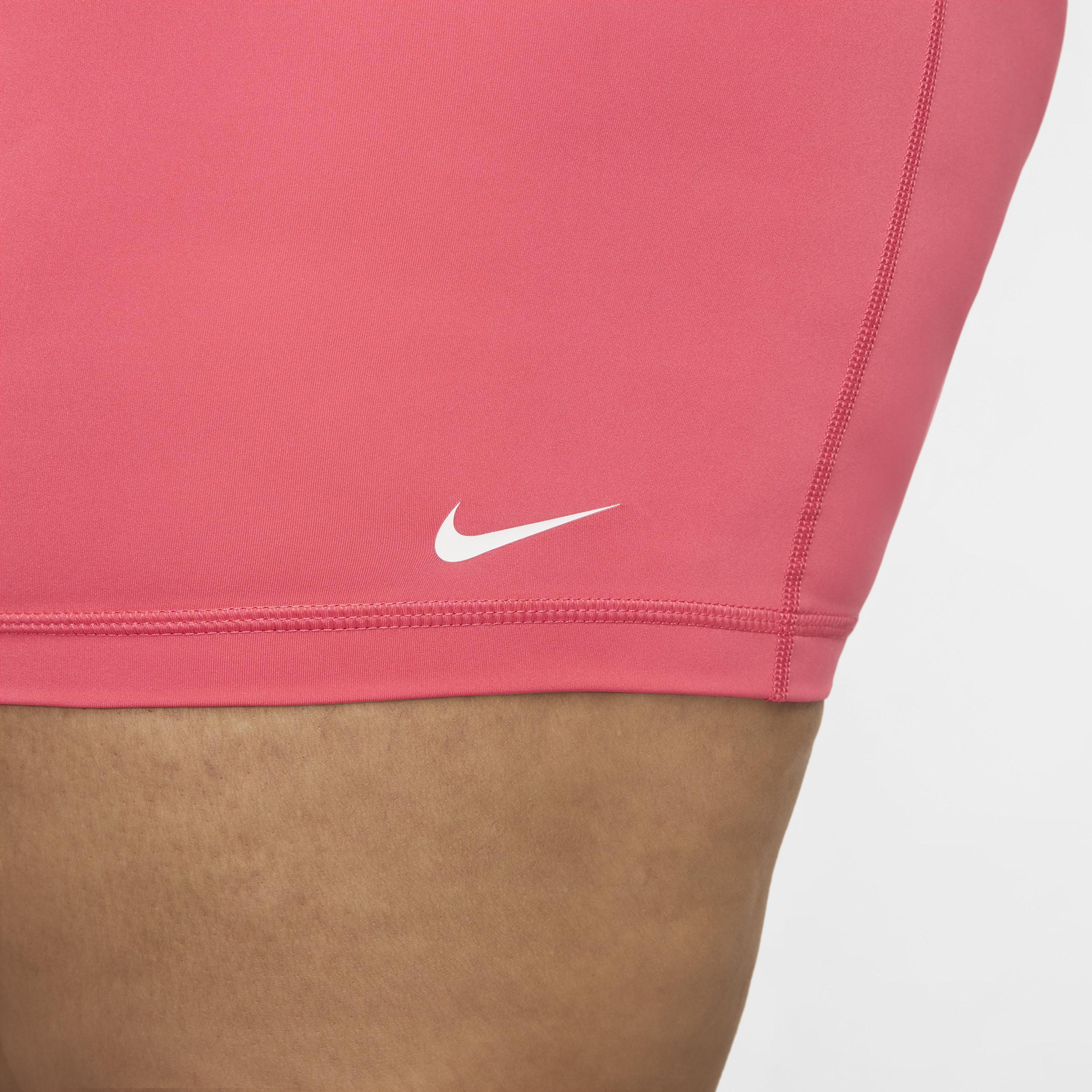 Women's Nike Pro 365 5" Shorts (Plus Size) Product Image