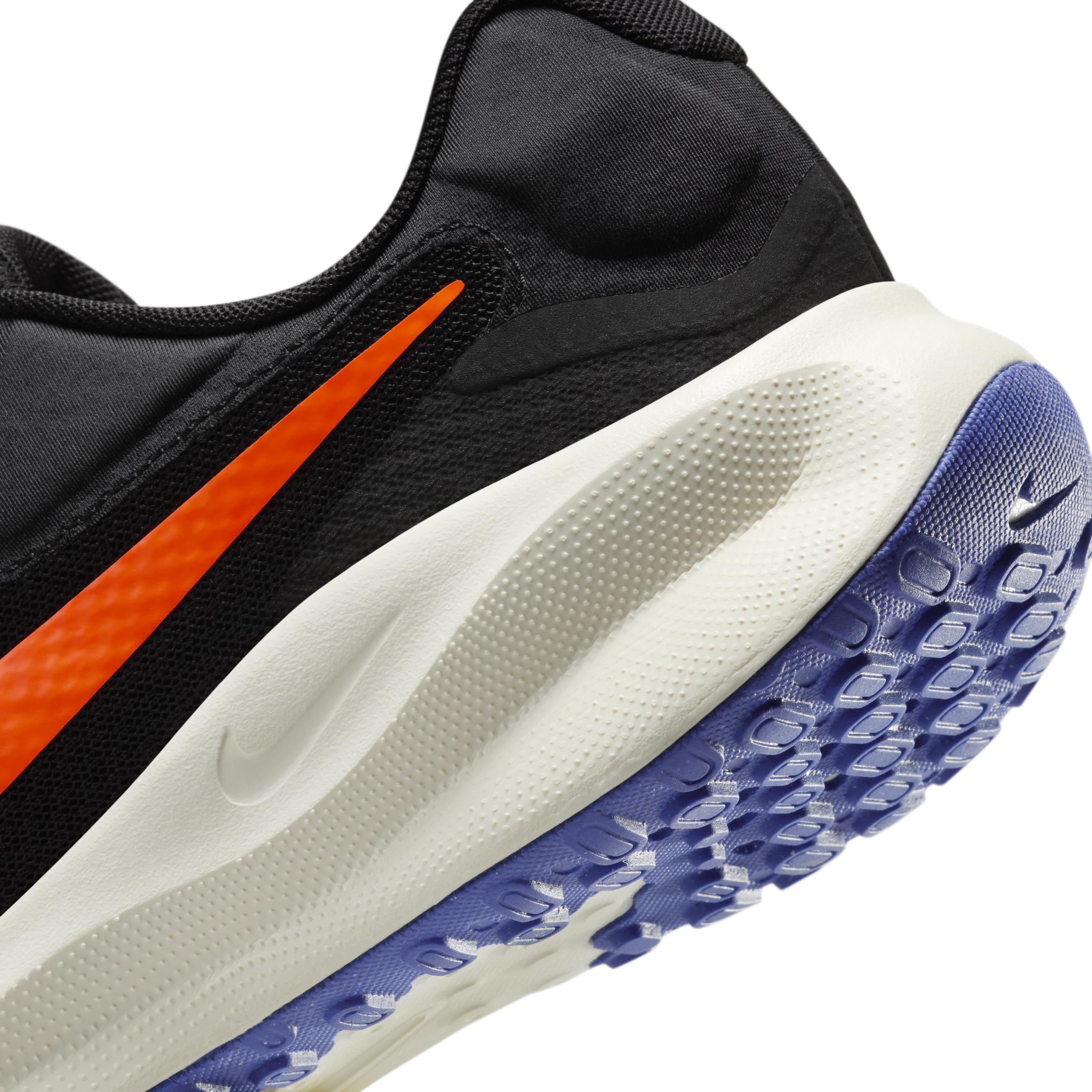 Nike Mens Revolution 7 Road Running Shoes (Extra Wide) Product Image