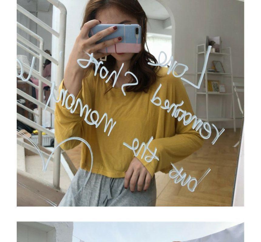 Long-Sleeve Plain Cropped T-Shirt Product Image