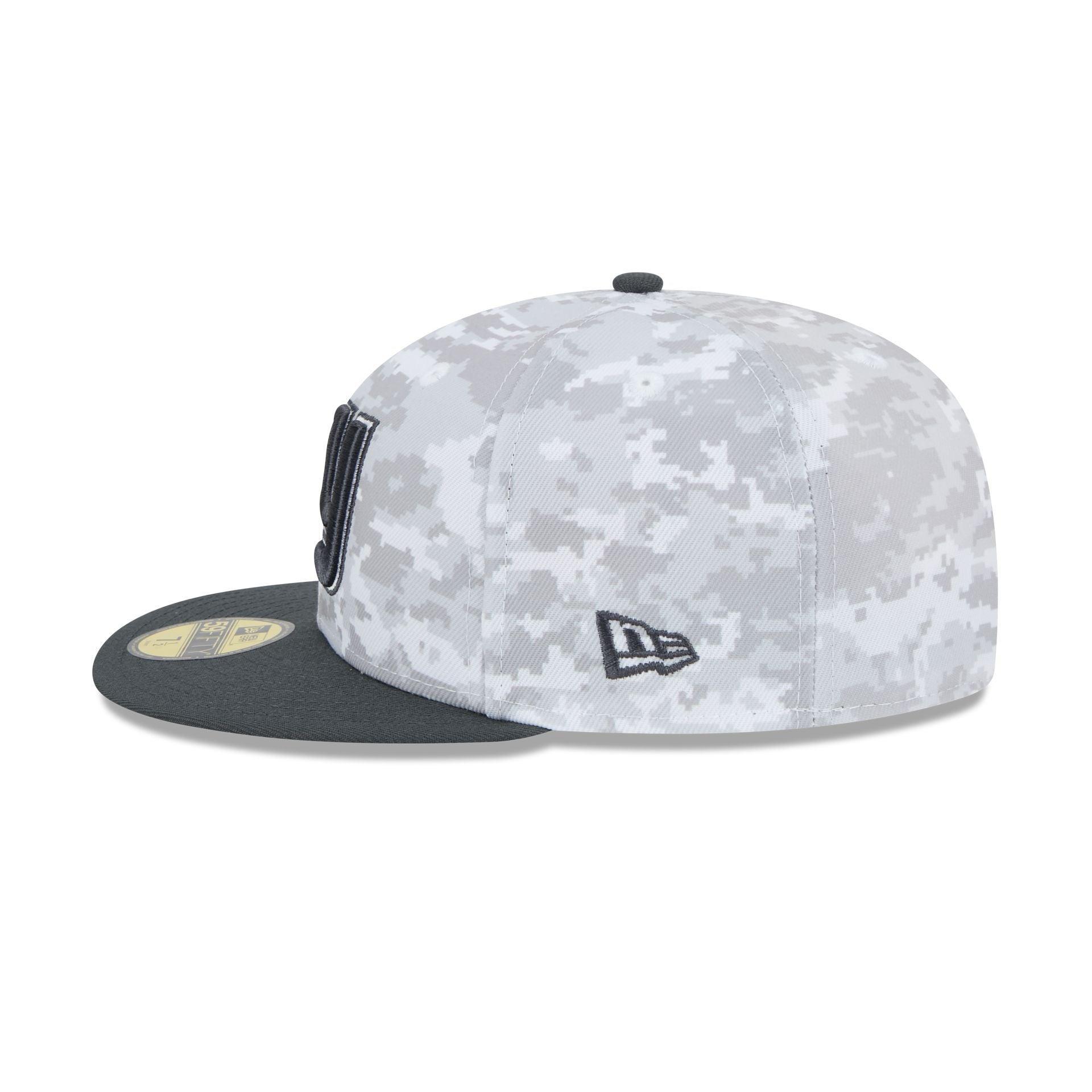 New York Giants 2024 Salute to Service 59FIFTY Fitted Hat Male Product Image