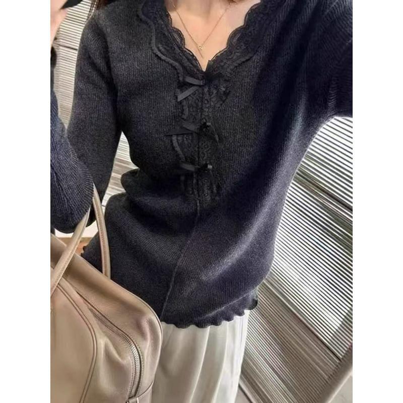 Long-Sleeve V-Neck Bow Lace Trim Ribbed Knit Top Product Image