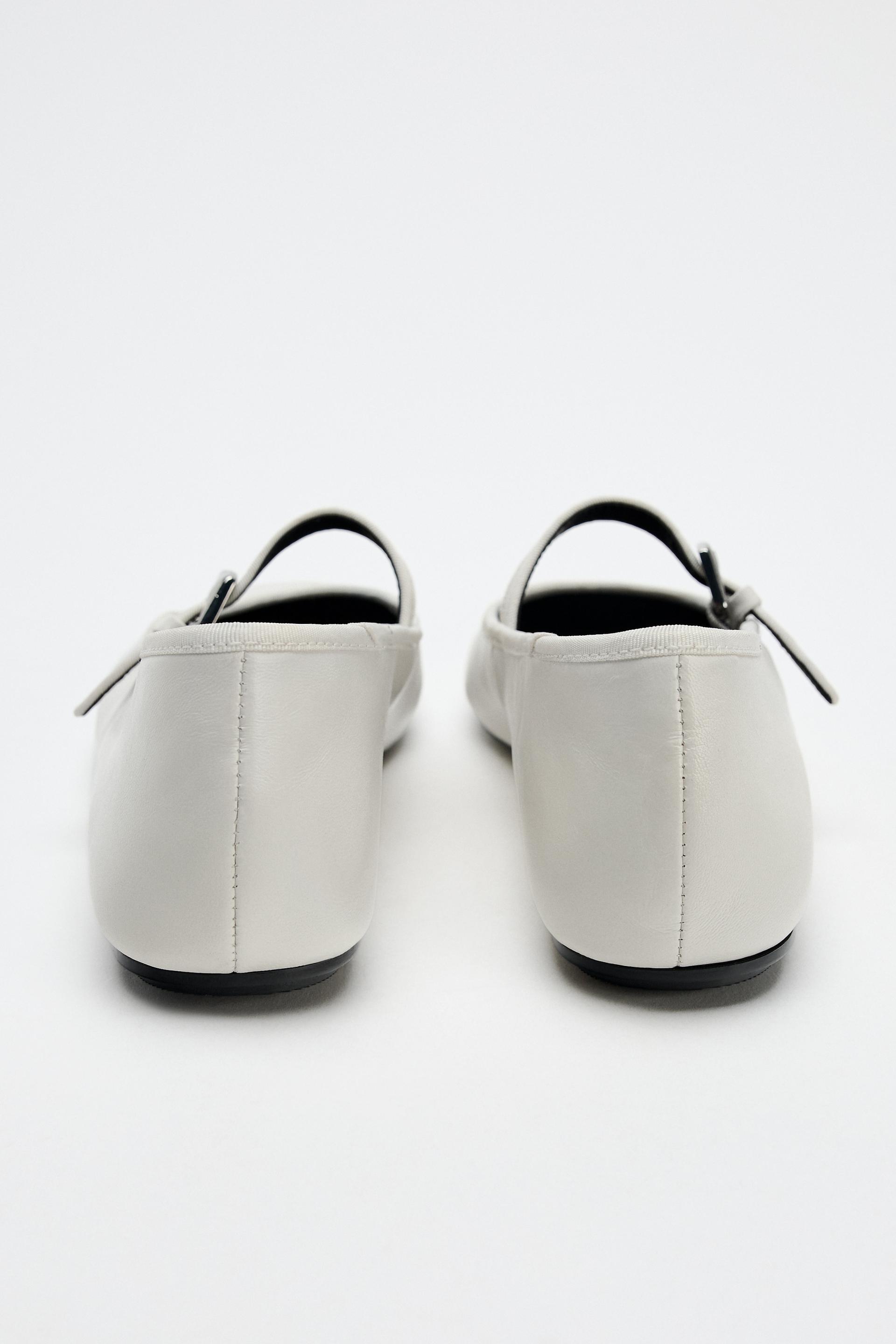 LEATHER BALLET FLATS Product Image