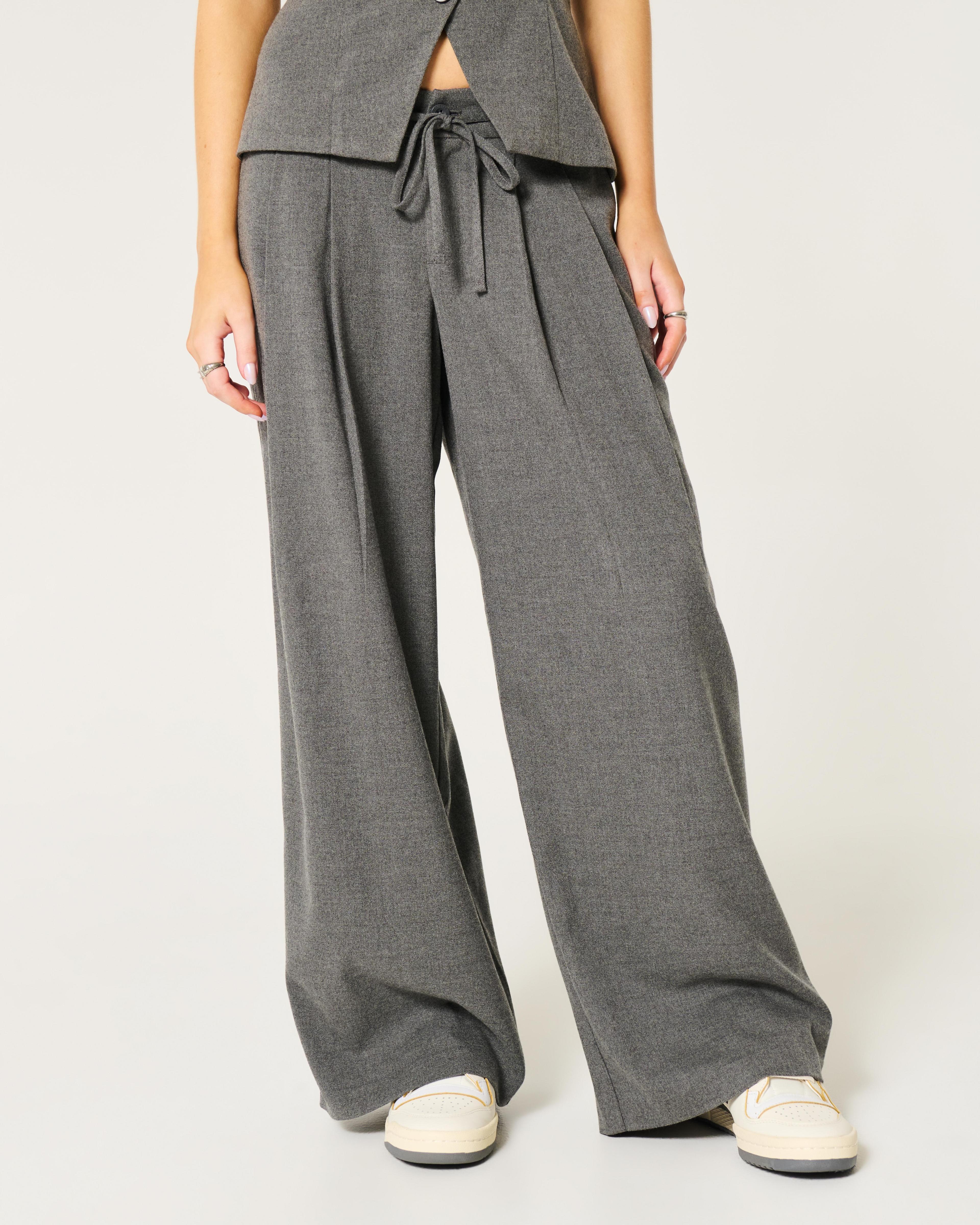 Hollister Livvy Low-Rise Baggy Pants Product Image