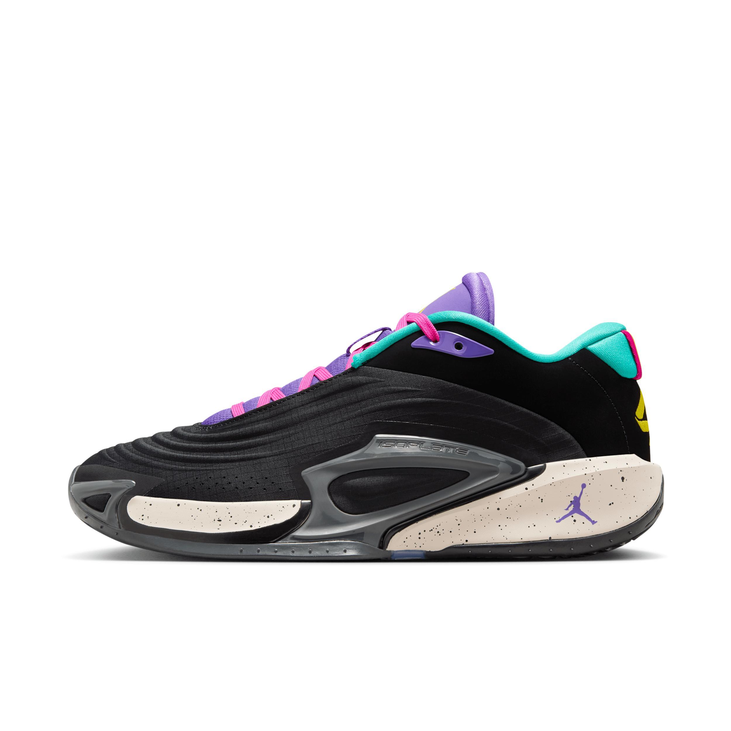 Nike Men's Luka 3 Basketball Shoes Product Image