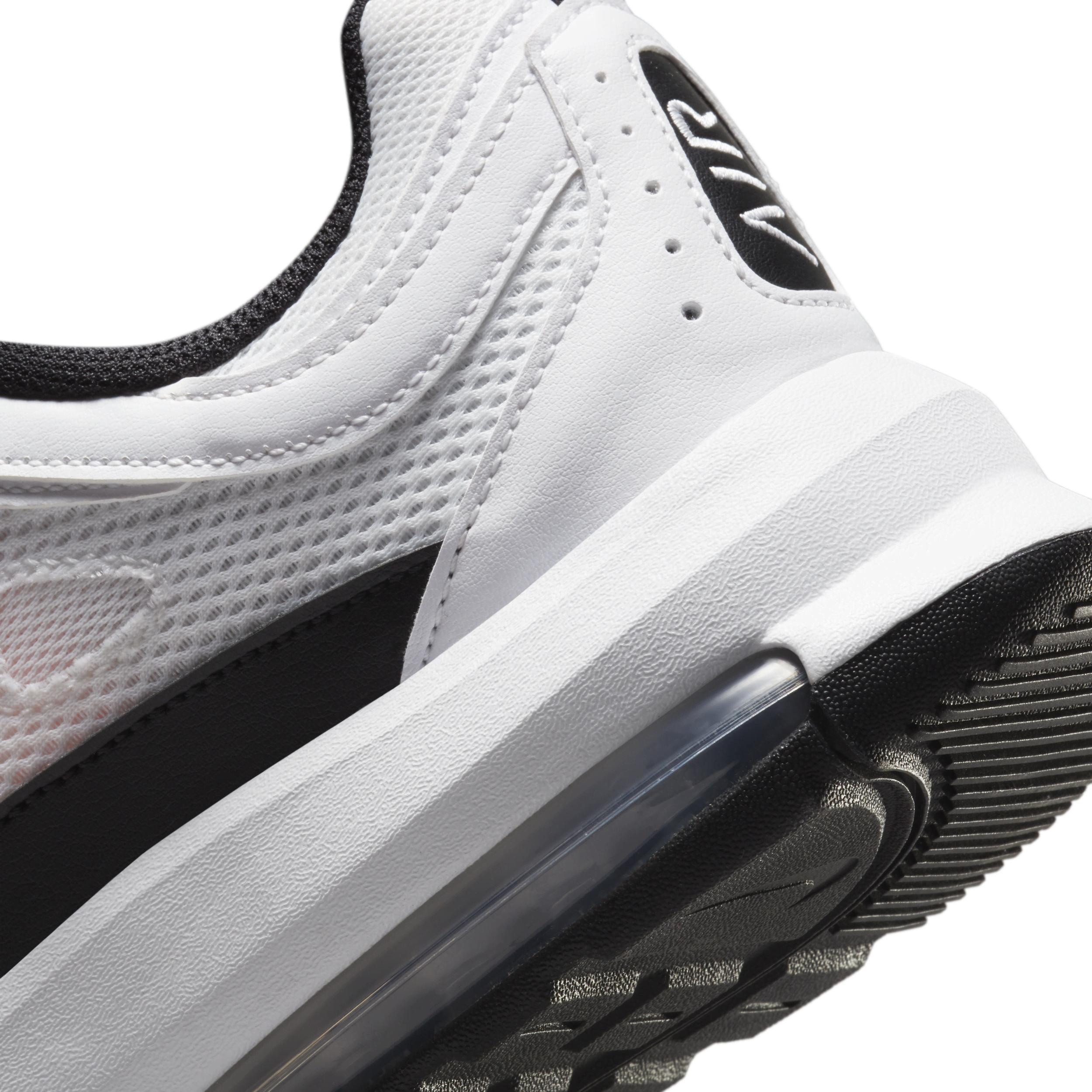 Nike Men's Air Max AP Shoes Product Image