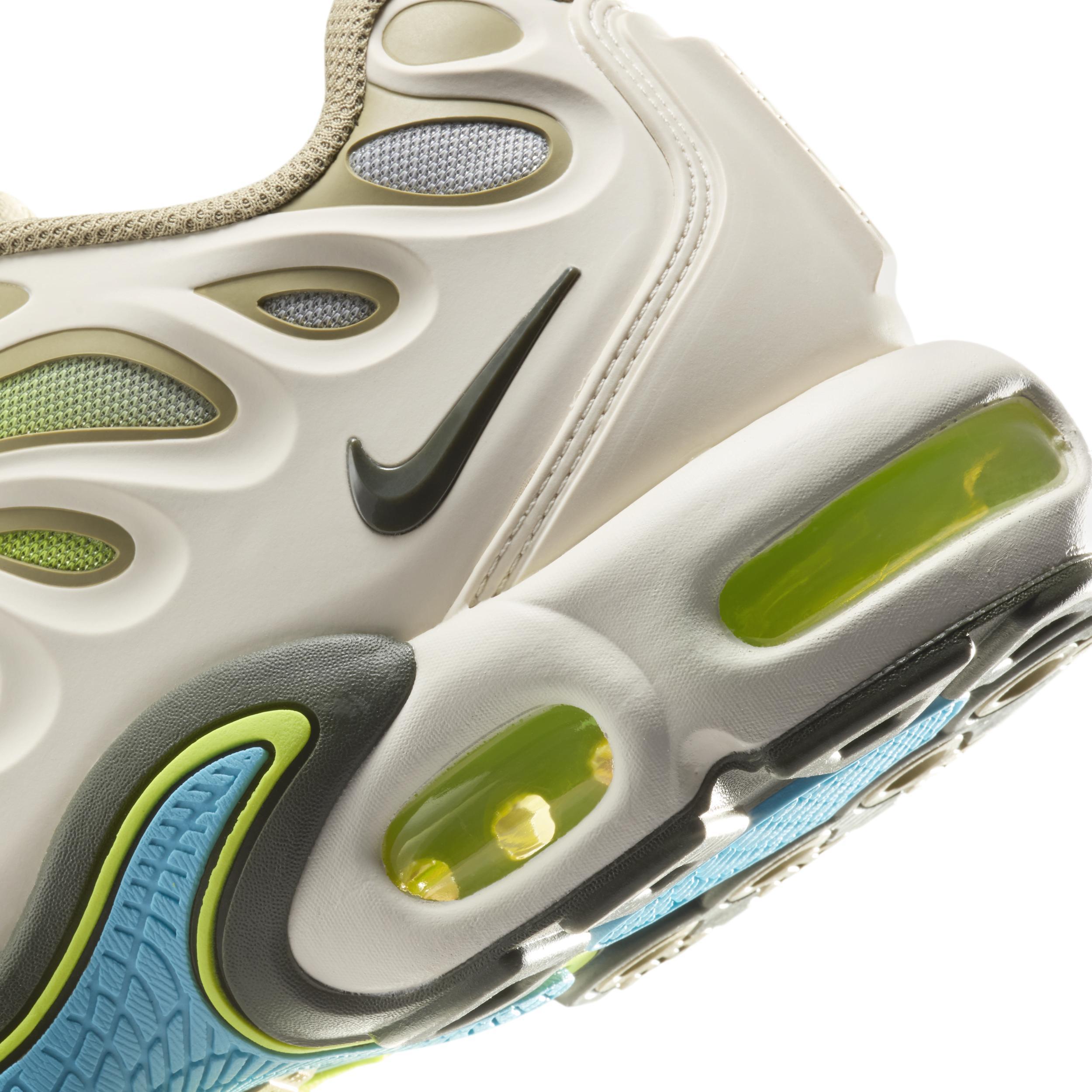 Nike Men's Air Max Plus Drift Shoes Product Image