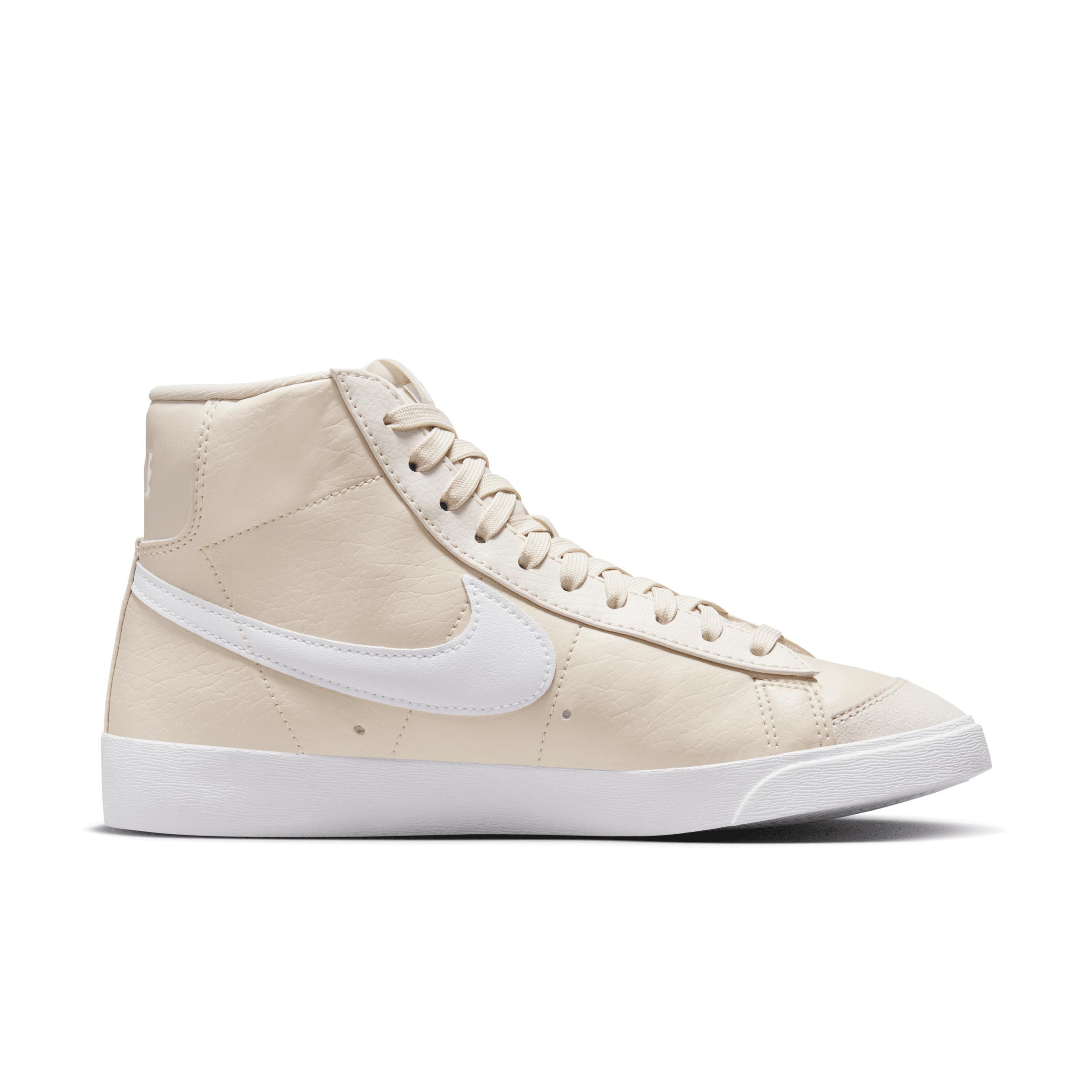 Nike Blazer Mid 77 Sneaker Product Image