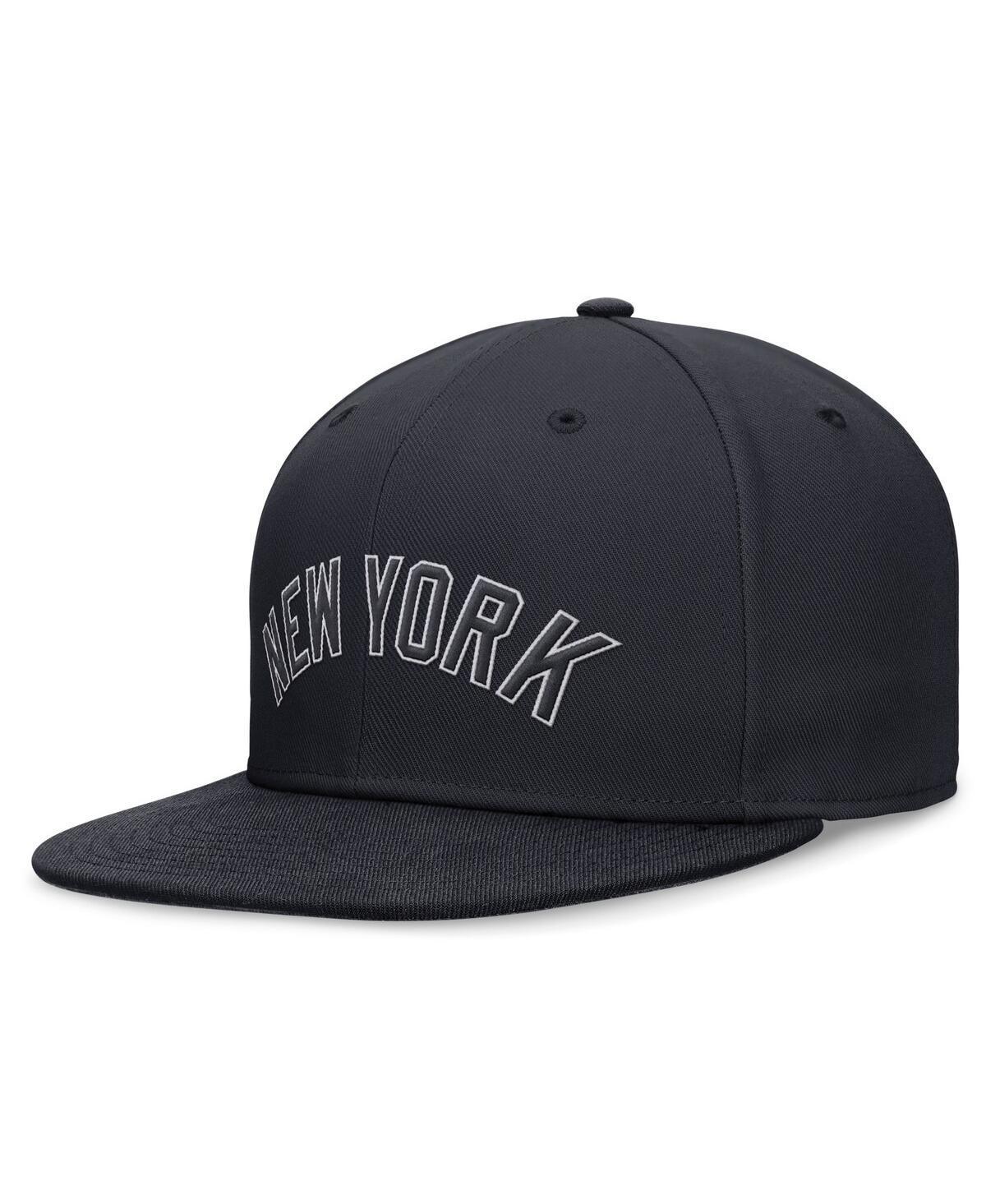 Mens Nike Navy New York Yankees Evergreen Performance Fitted Hat Product Image